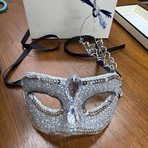 Pottery Barn Silver Glitter and Sequin Masquerade Halloween Mask